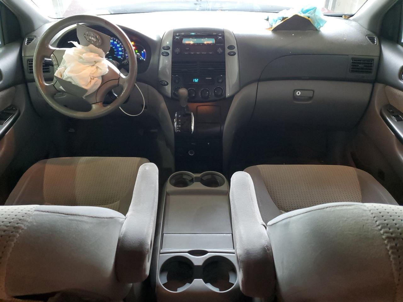 2008 TOYOTA SIENNA