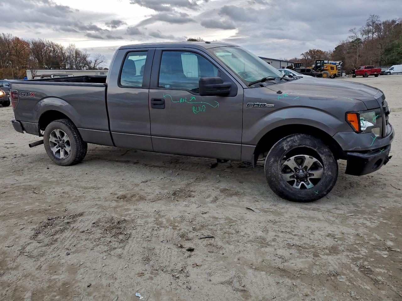2014 FORD F-150