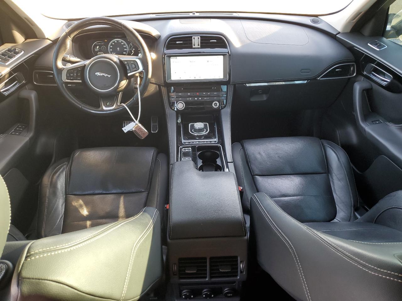 2018 JAGUAR F-Pace