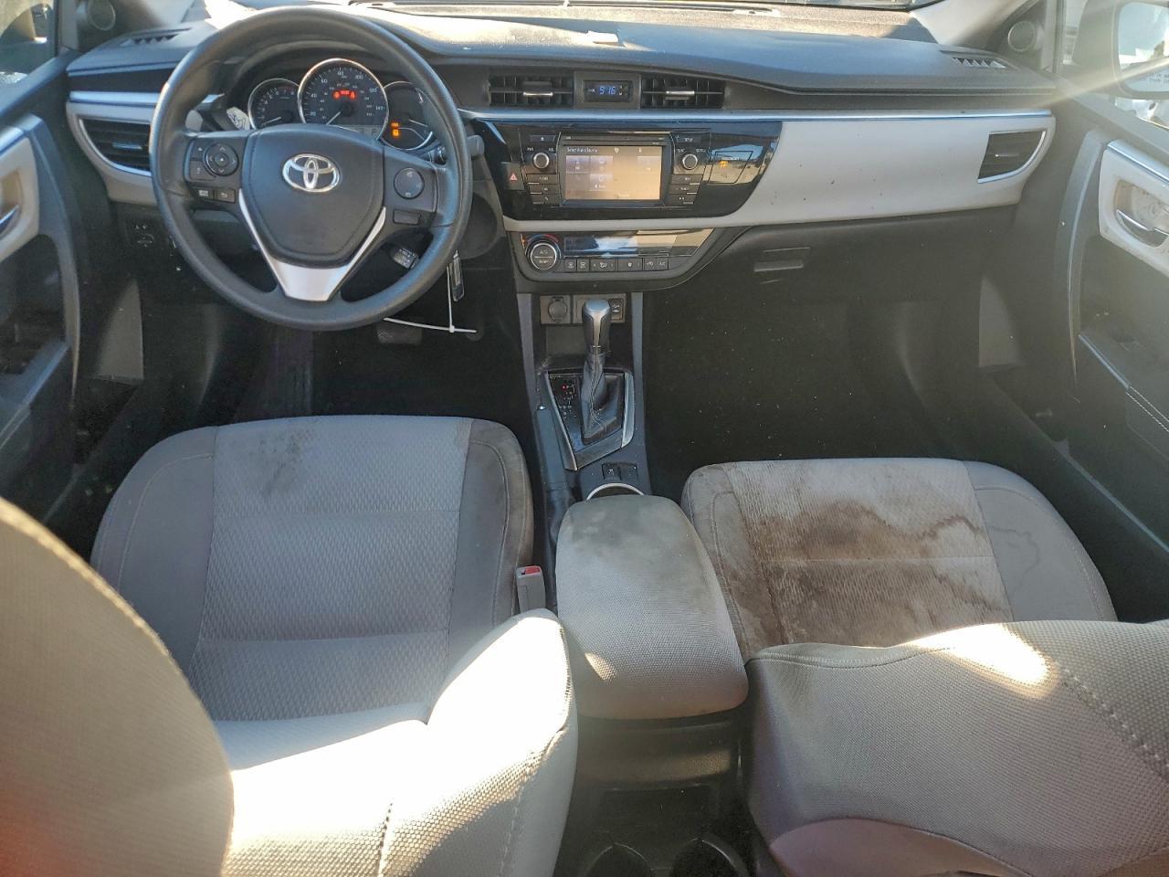 2015 TOYOTA COROLLA
