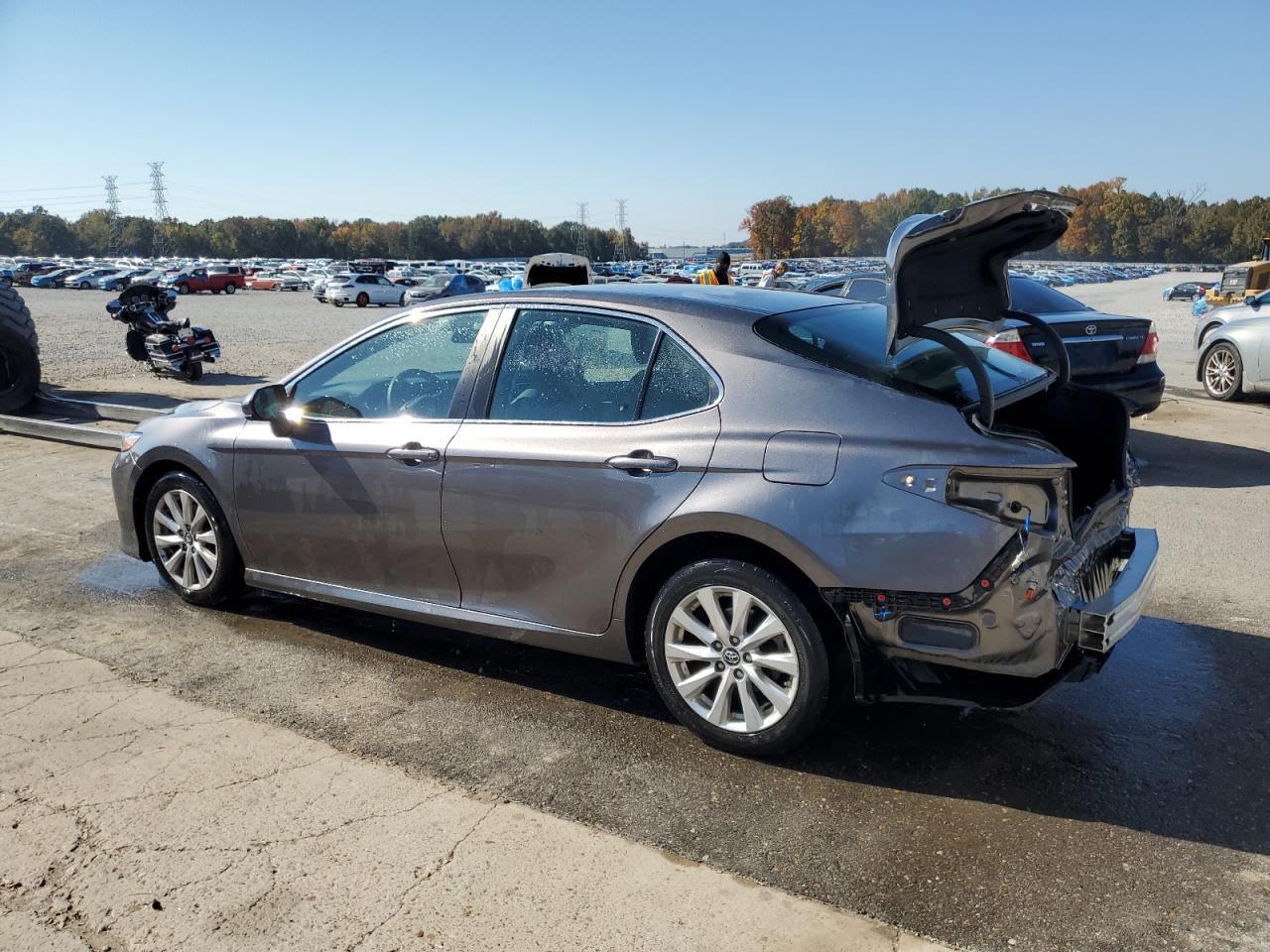2018 TOYOTA CAMRY