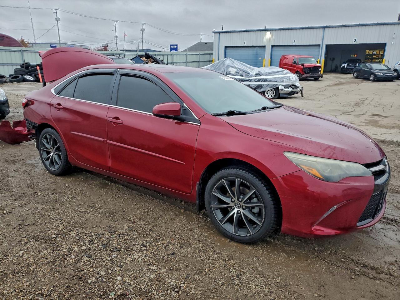2016 TOYOTA CAMRY