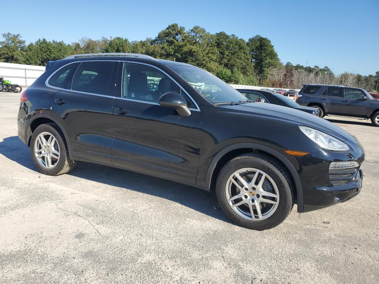 2014 PORSCHE CAYENNE
