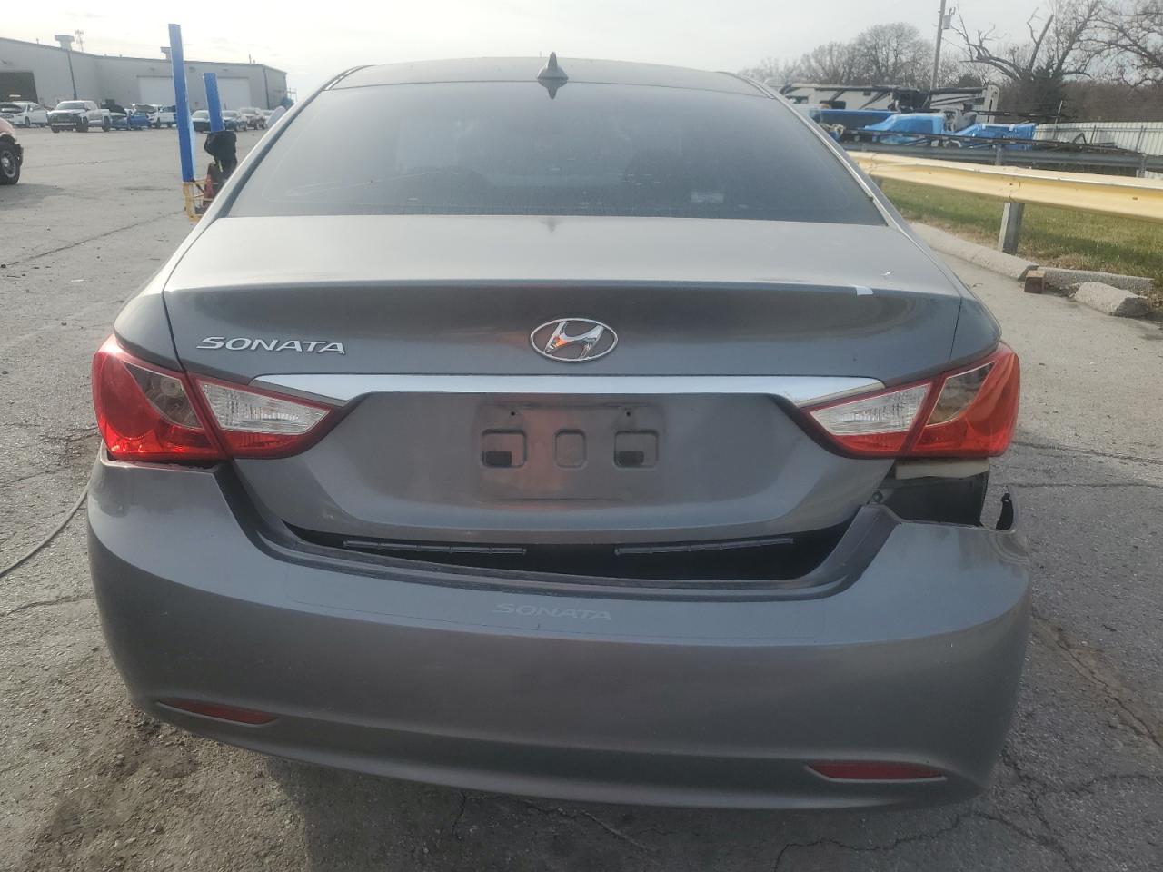 2013 HYUNDAI SONATA