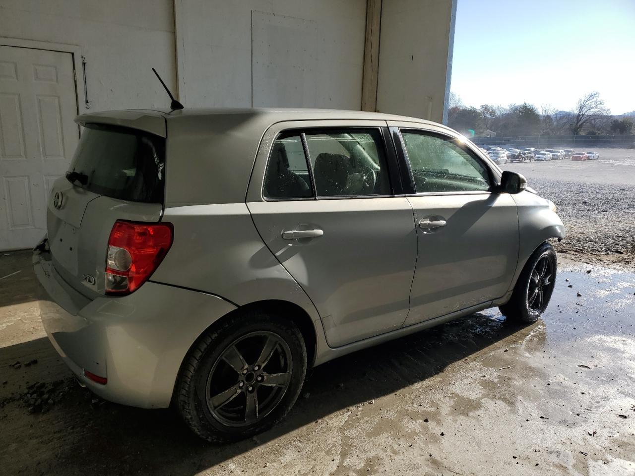 2013 TOYOTA SCION
