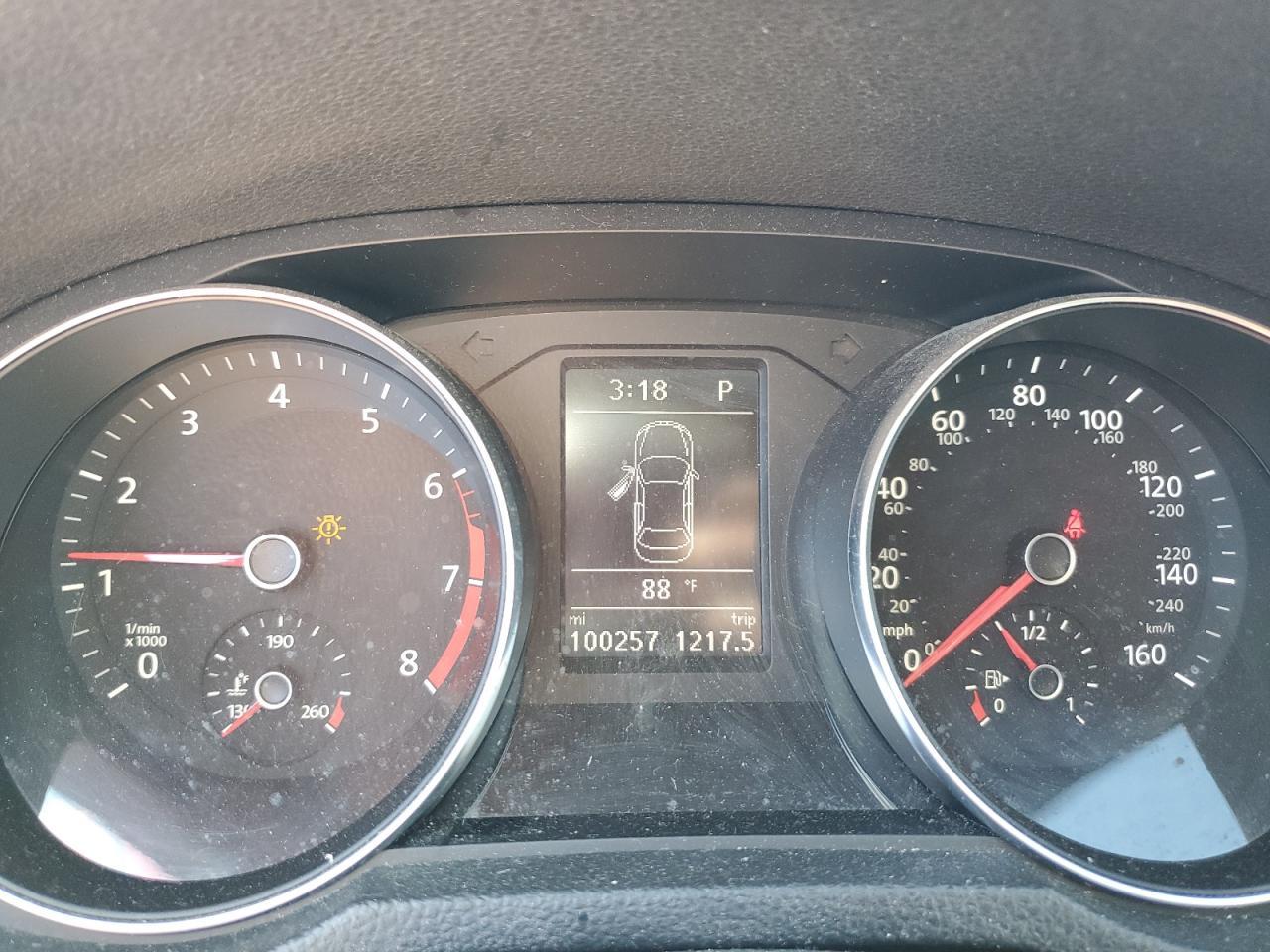 2016 VOLKSWAGEN Passat