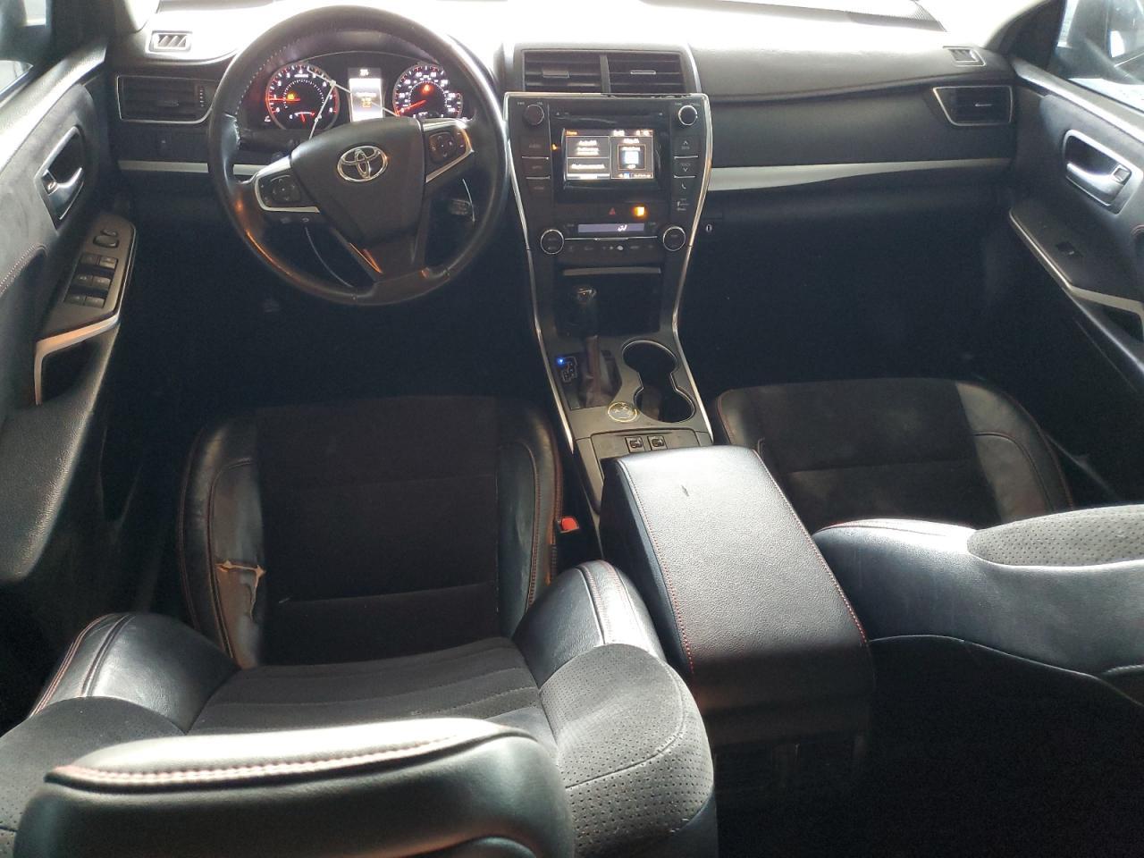 2015 TOYOTA CAMRY