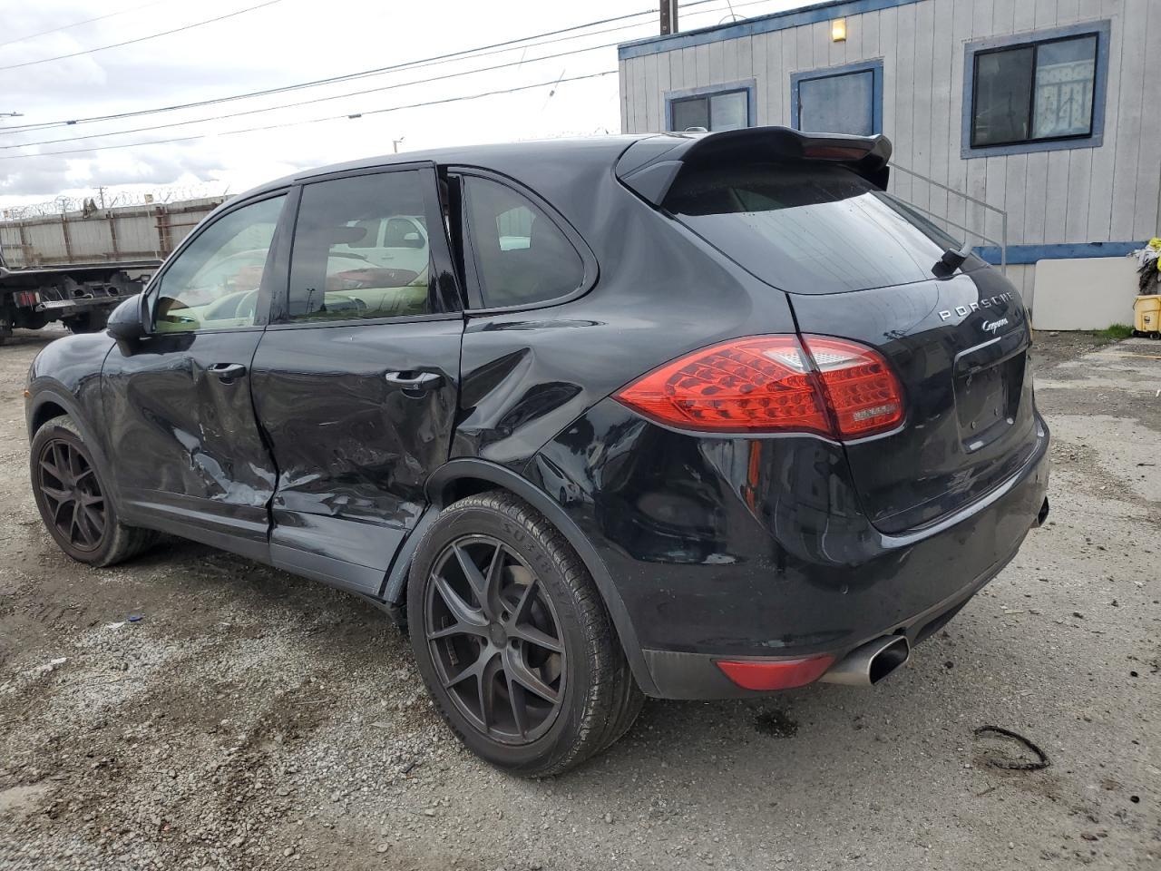 2013 PORSCHE CAYENNE