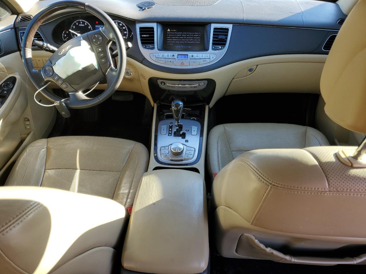 2011 HYUNDAI GENESIS