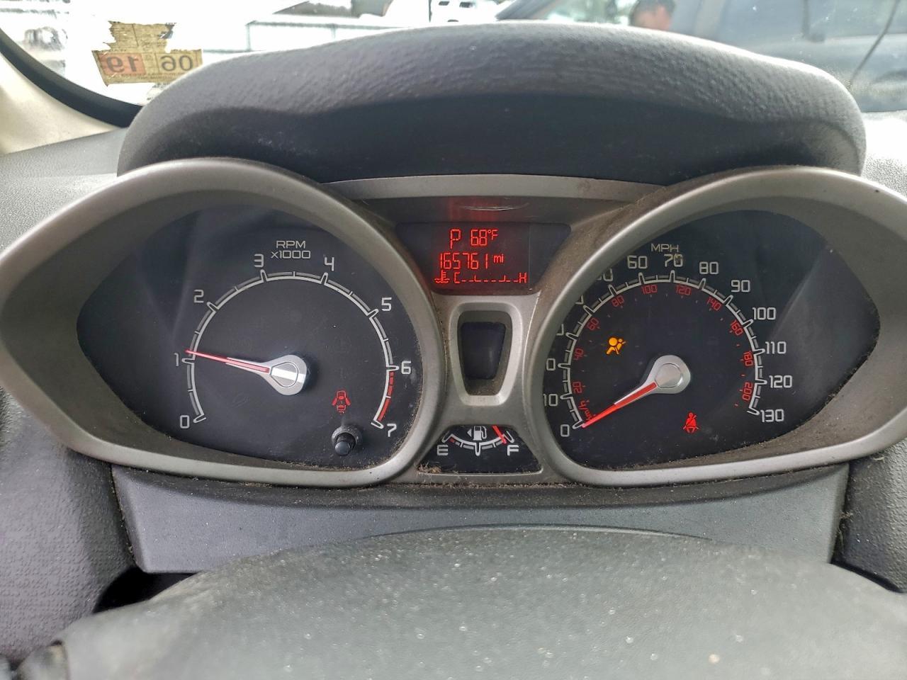 2013 FORD Fiesta