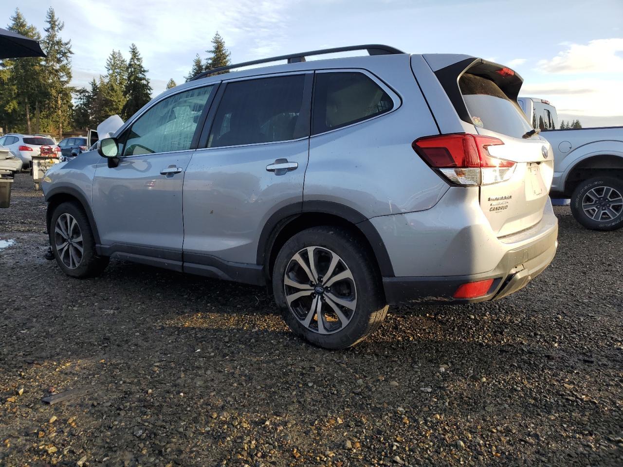 2020 SUBARU FORESTER