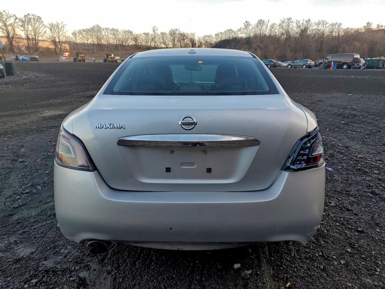 2013 NISSAN Maxima