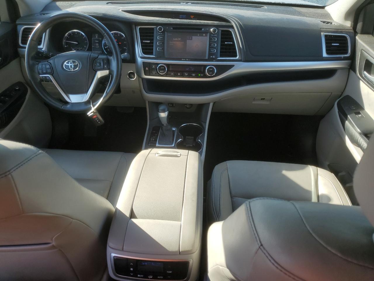 2015 TOYOTA HIGHLANDER
