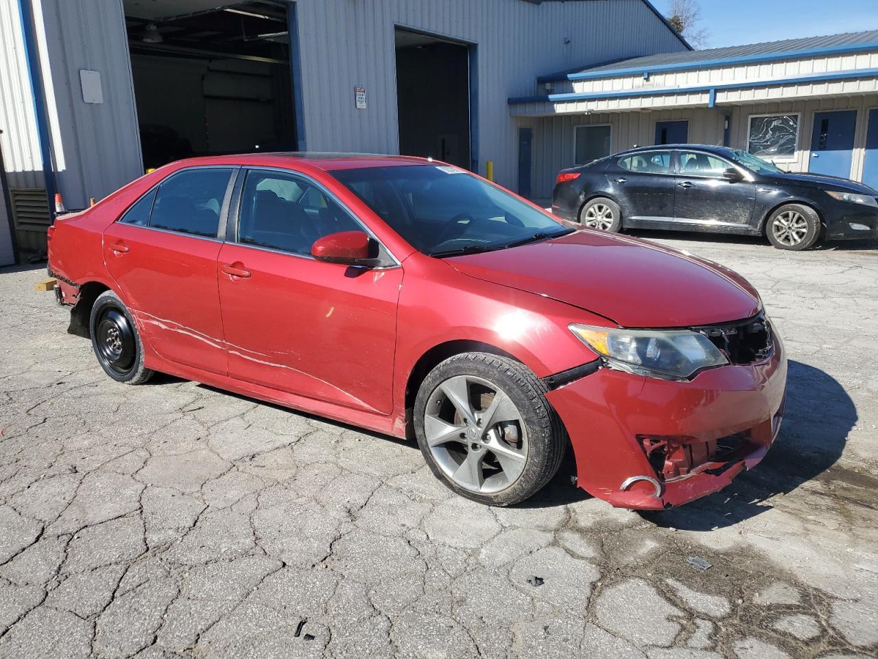 2014 TOYOTA CAMRY