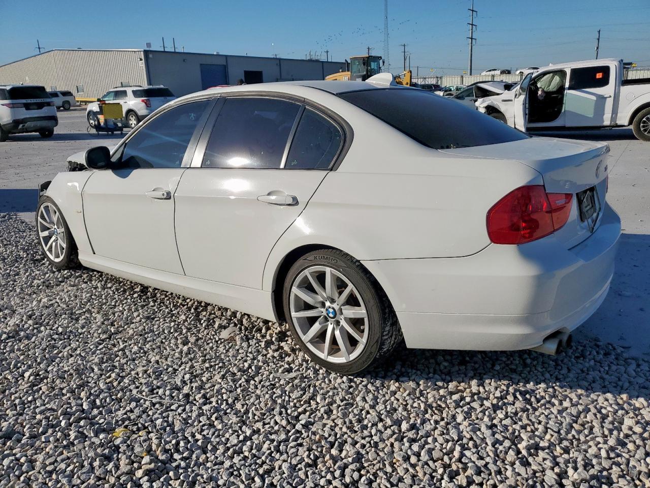 2011 BMW 3 SERIES
