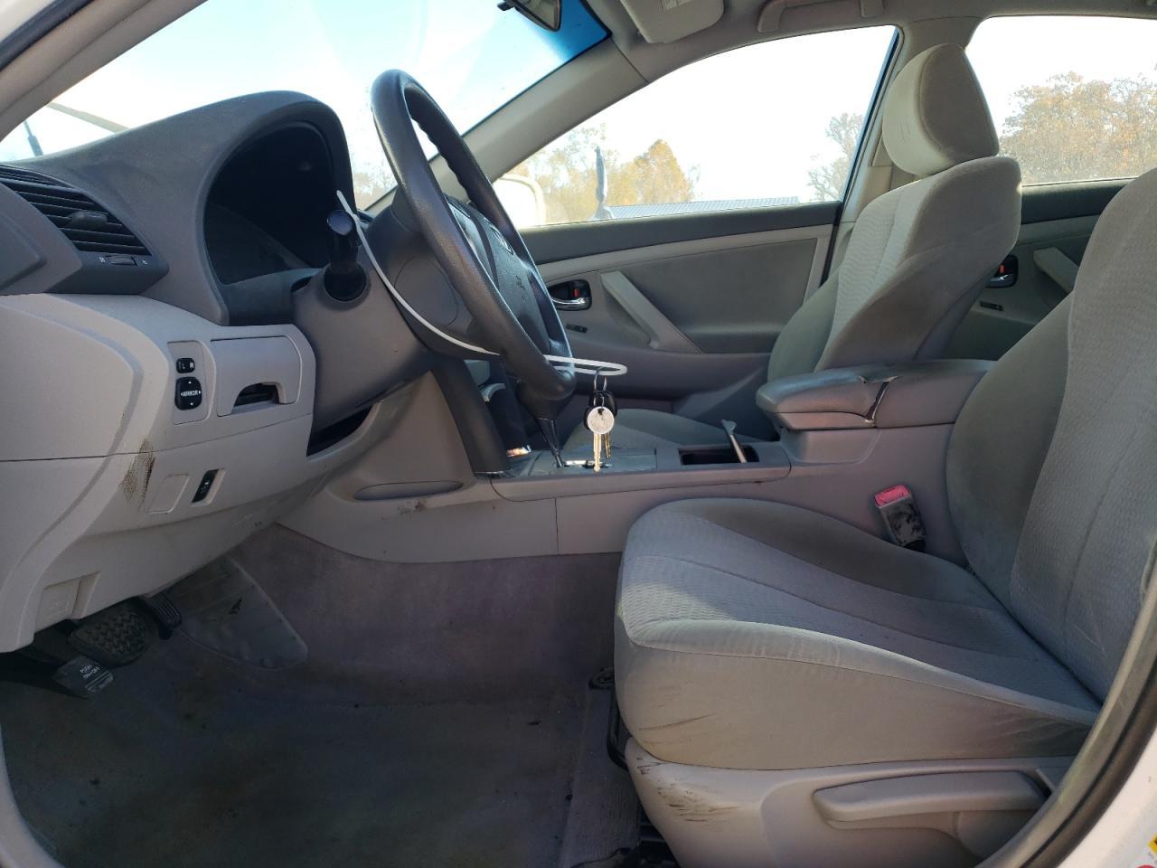 2011 TOYOTA CAMRY
