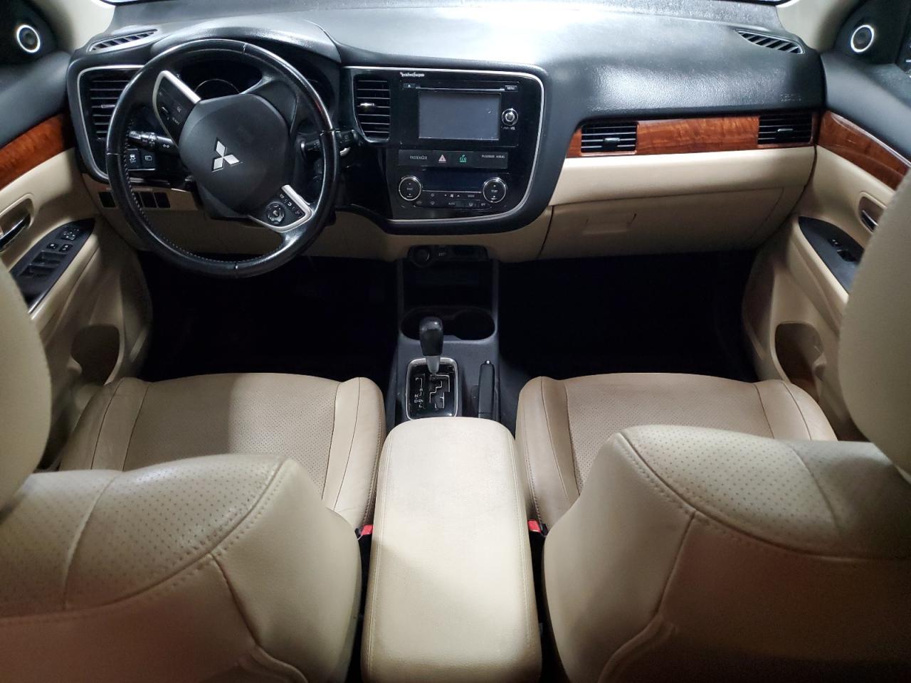 2015 MITSUBISHI outlander