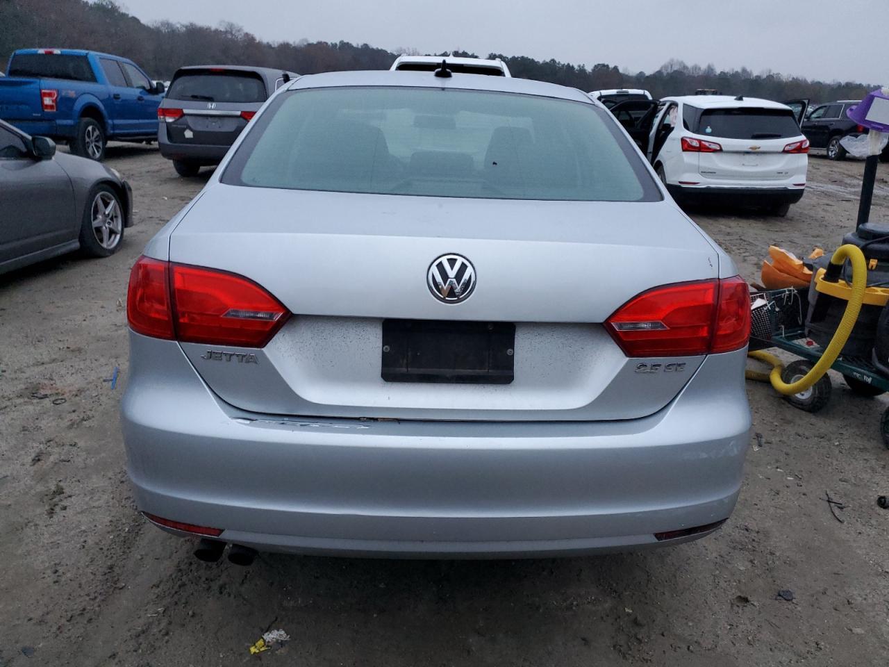 2012 VOLKSWAGEN JETTA
