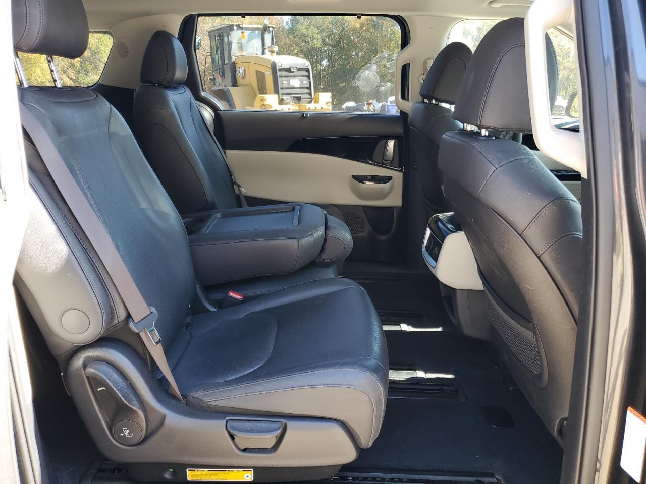 2023 KIA Carnival