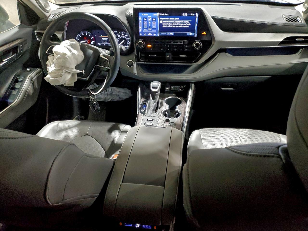 2020 TOYOTA HIGHLANDER