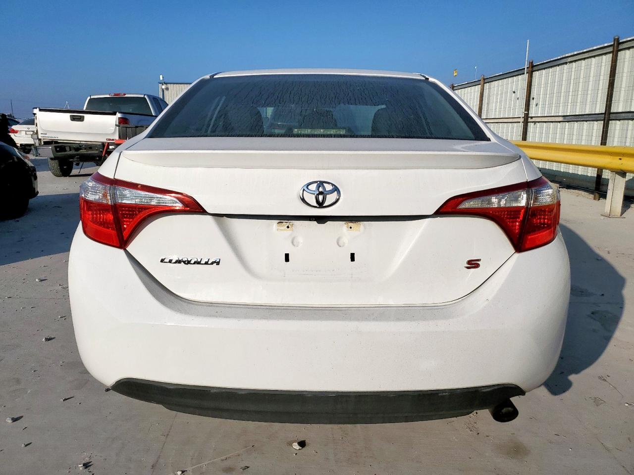 2016 TOYOTA COROLLA