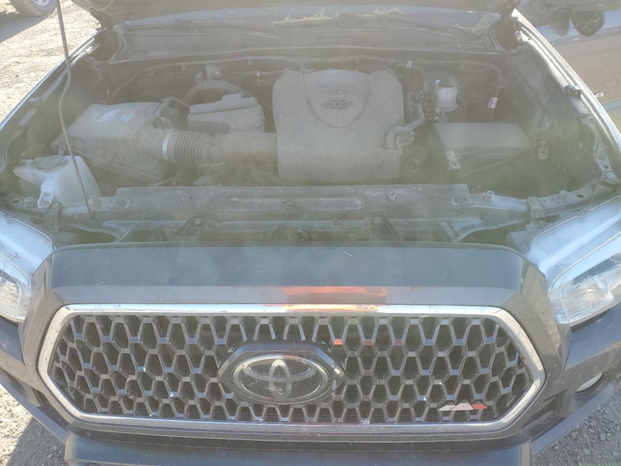2016 TOYOTA TACOMA