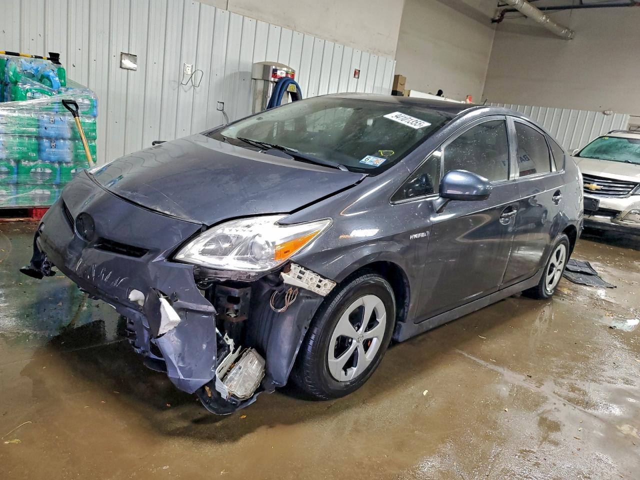 2015 TOYOTA PRIUS
