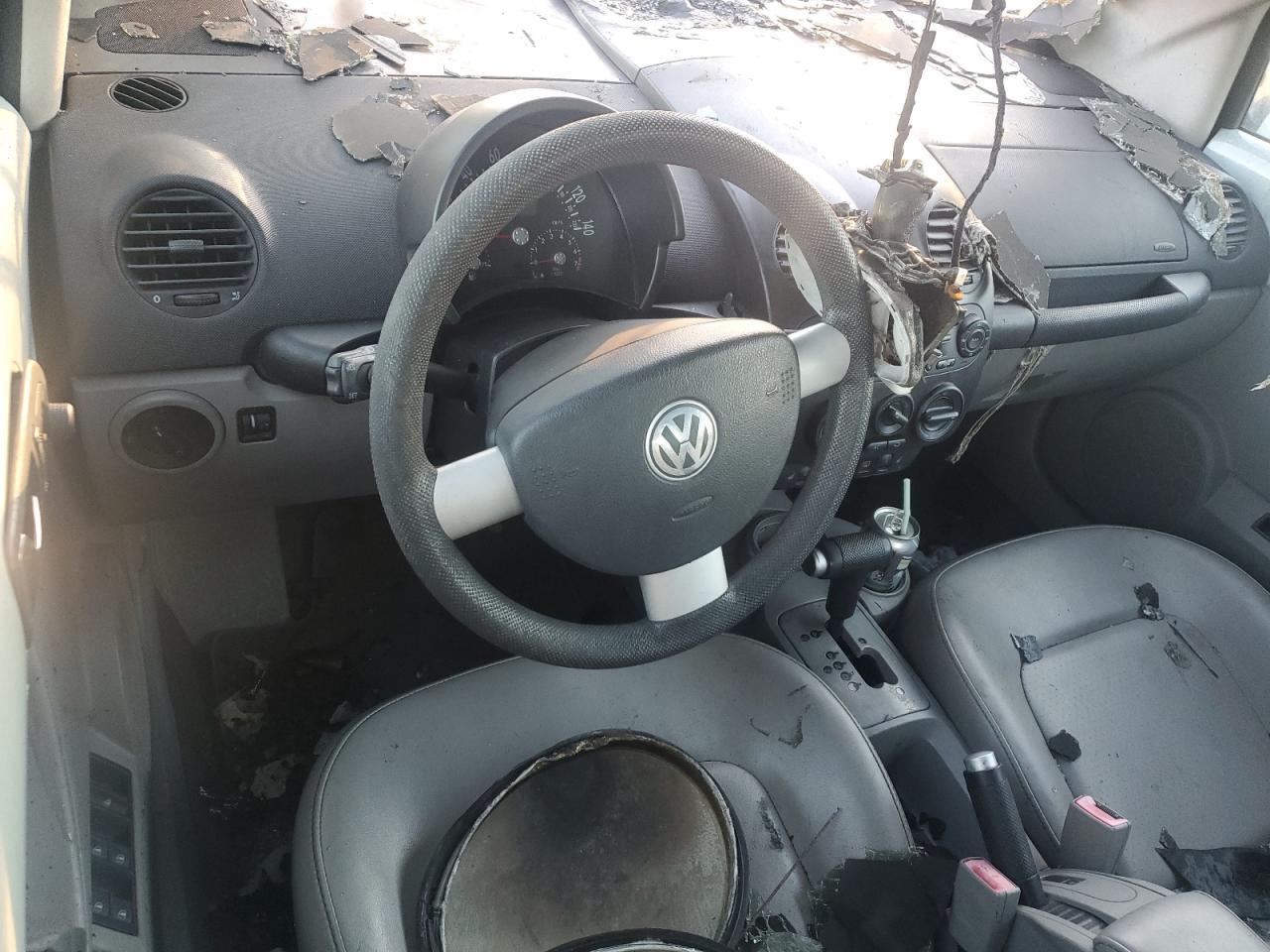 2005 VOLKSWAGEN Beetle