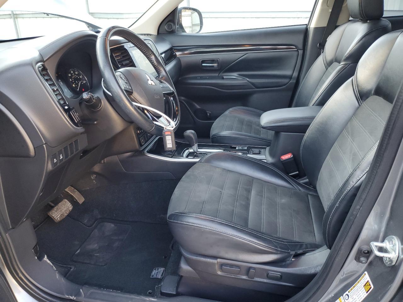 2020 MITSUBISHI outlander