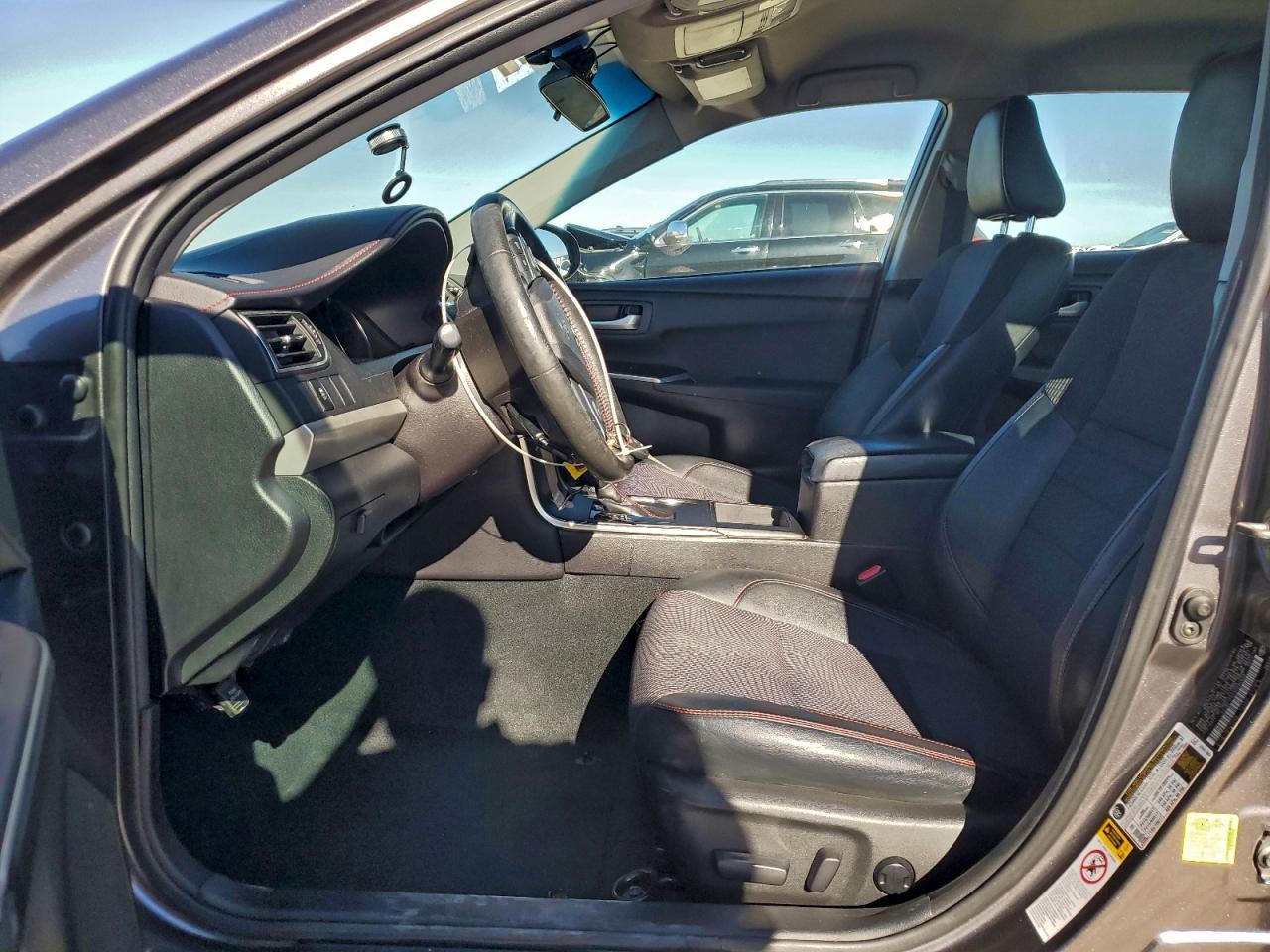 2017 TOYOTA CAMRY