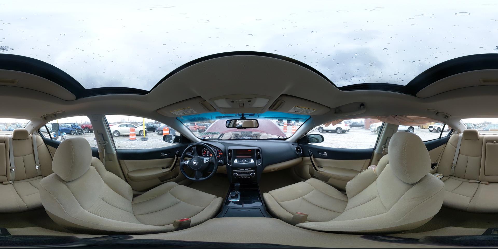 2010 NISSAN Maxima