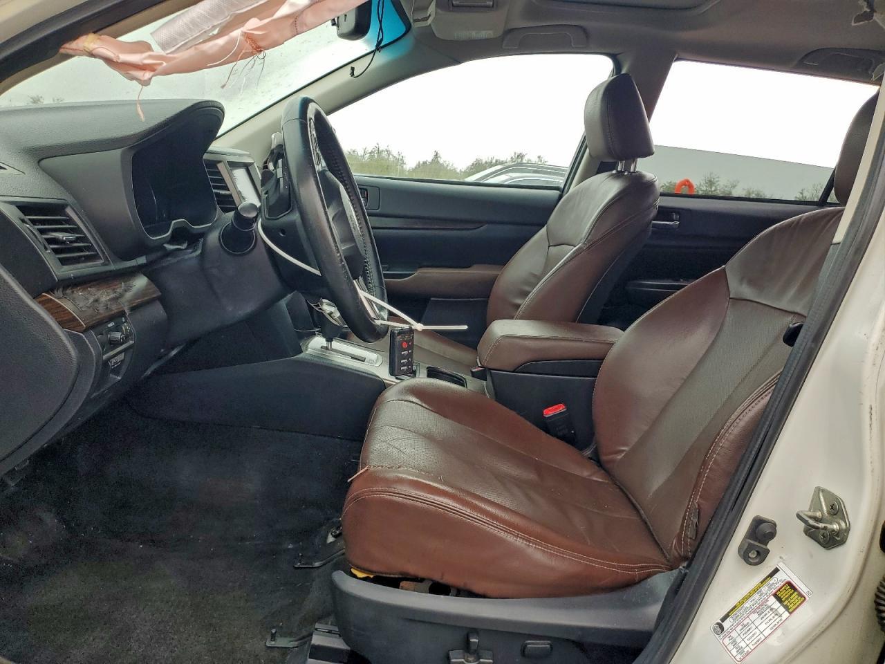 2013 SUBARU Outback