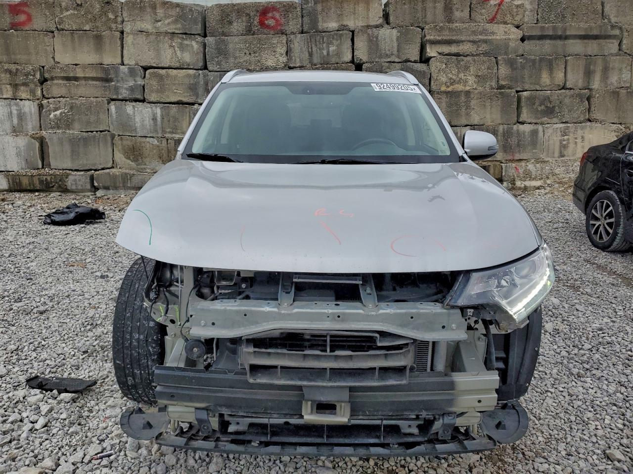 2019 MITSUBISHI outlander