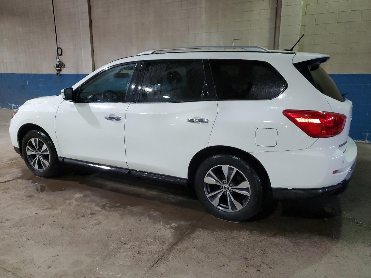 2017 NISSAN PATHFINDER