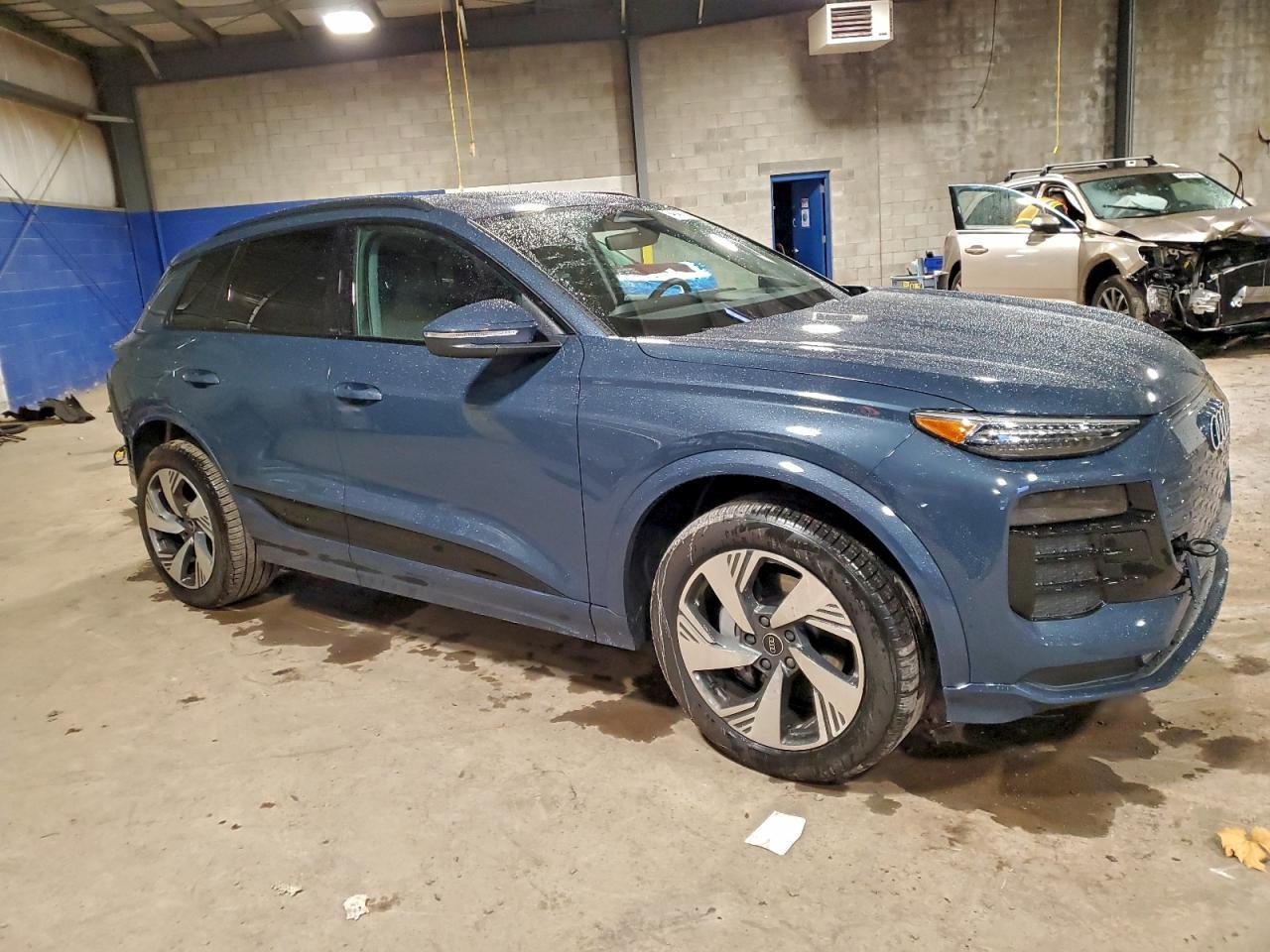 2025 AUDI Q6 e-tron