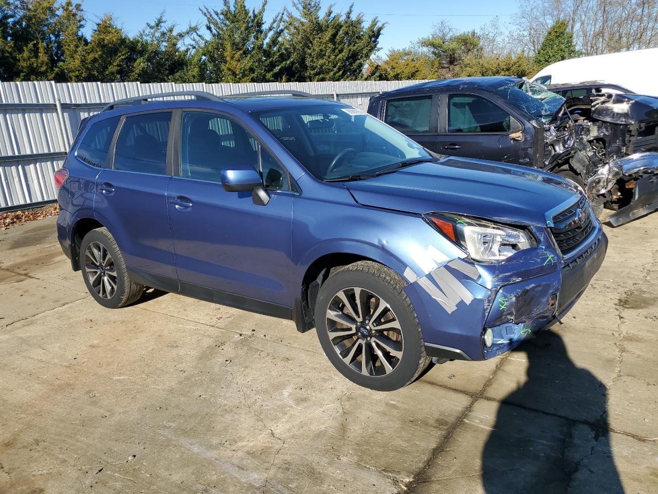 2017 SUBARU FORESTER