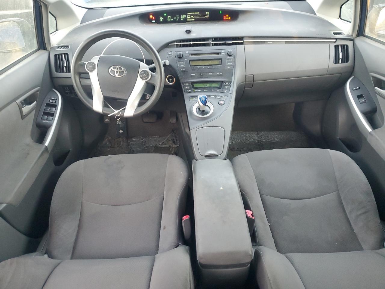 2011 TOYOTA PRIUS