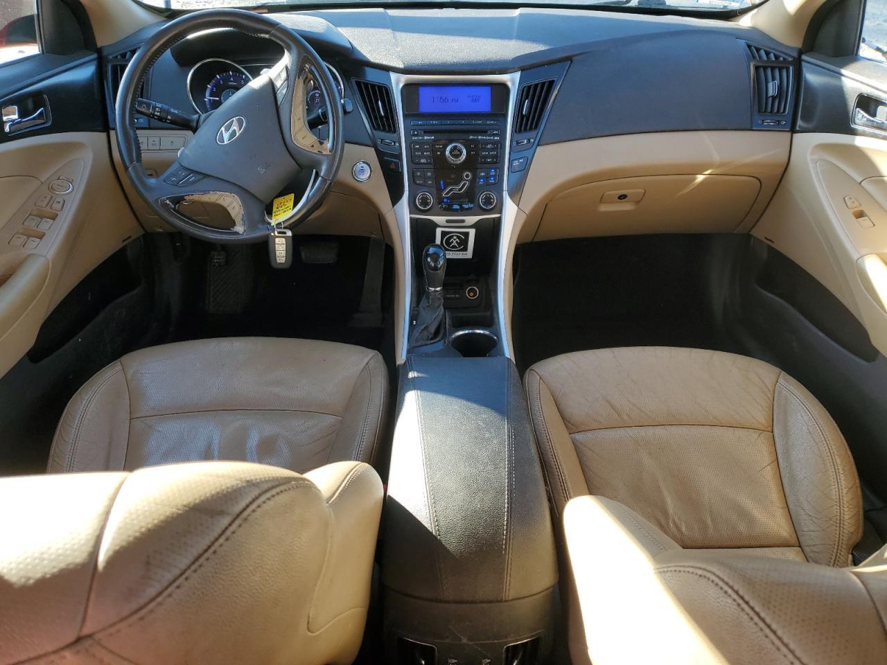 2011 HYUNDAI SONATA