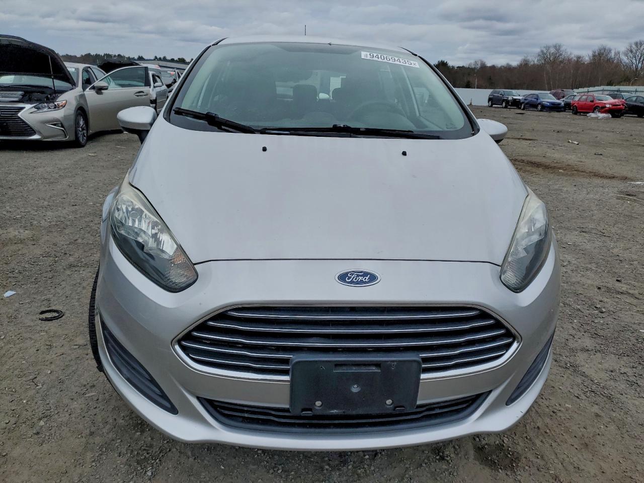 2015 FORD Fiesta