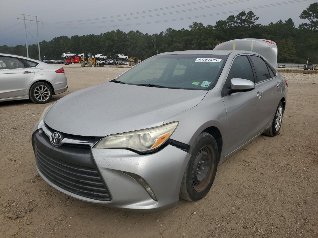 2015 TOYOTA CAMRY