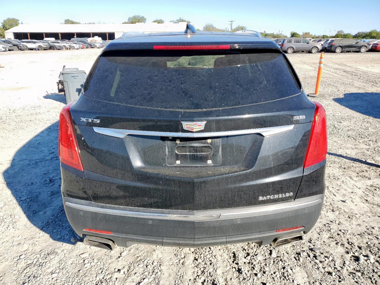 2017 CADILLAC XT5