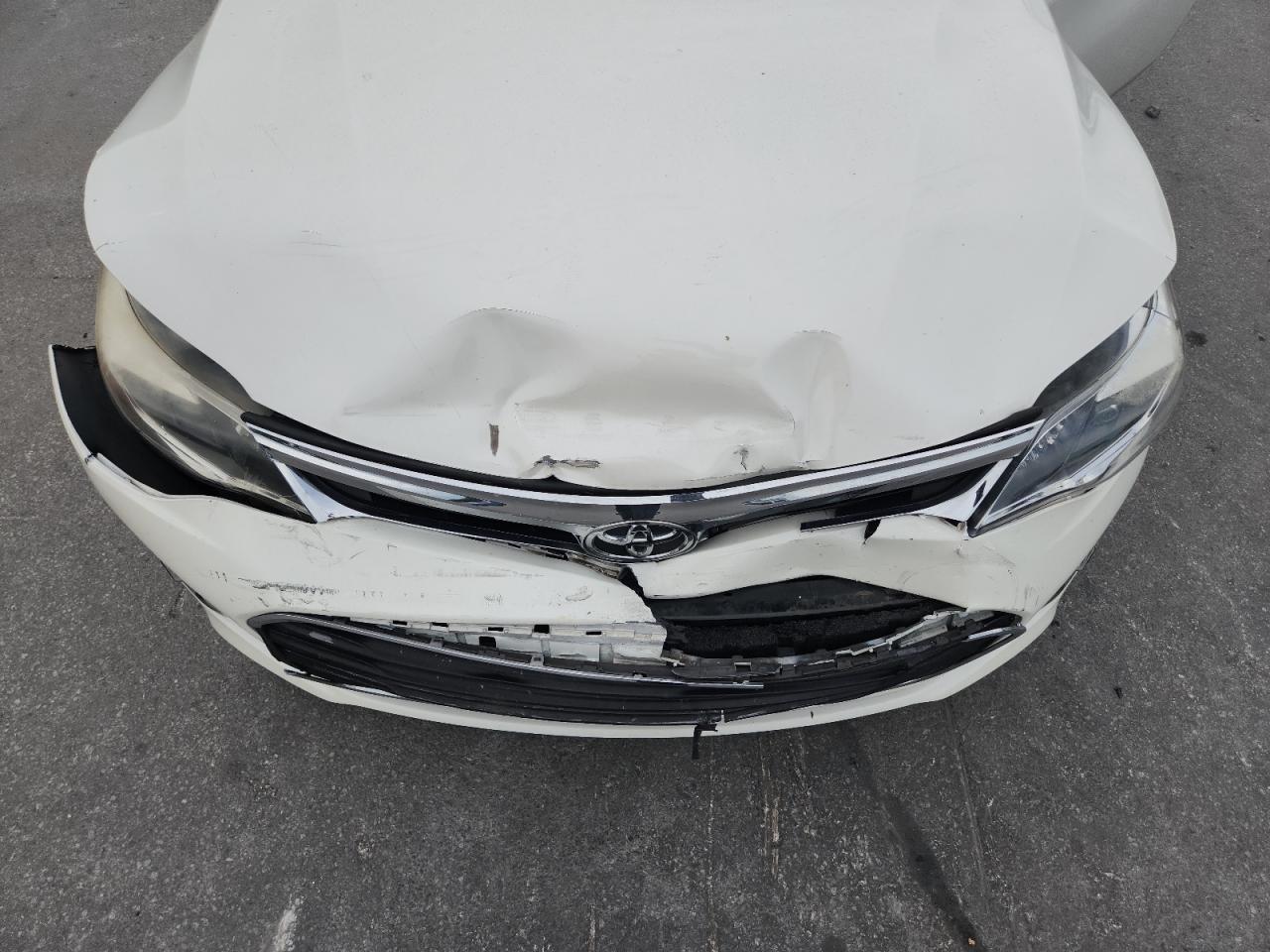 2013 TOYOTA Avalon