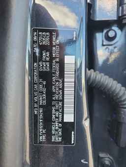 2015 VOLVO S60