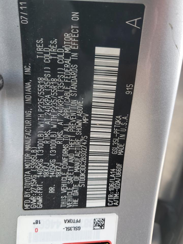 2011 TOYOTA SIENNA