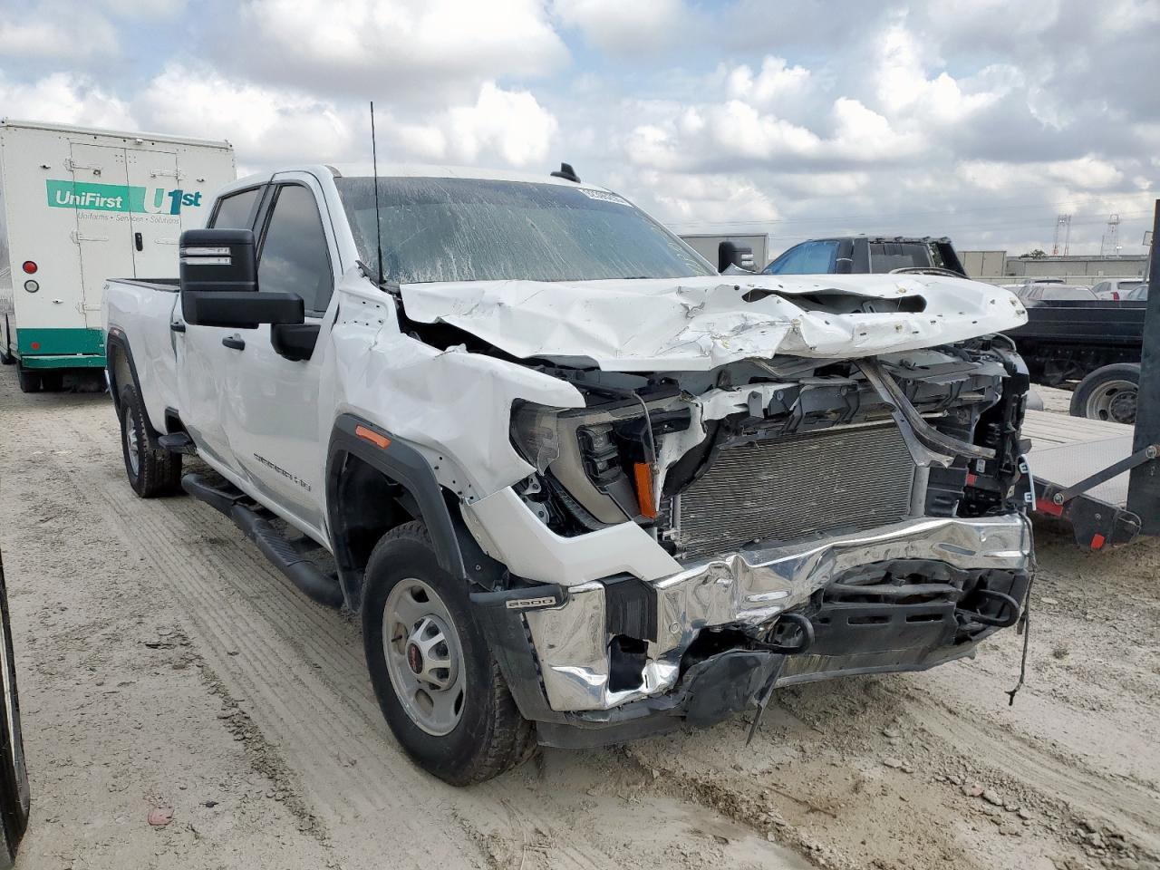 2025 GMC Sierra
