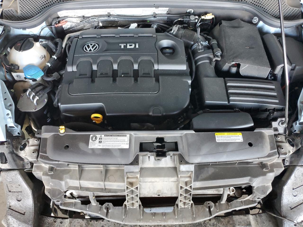 2015 VOLKSWAGEN Beetle