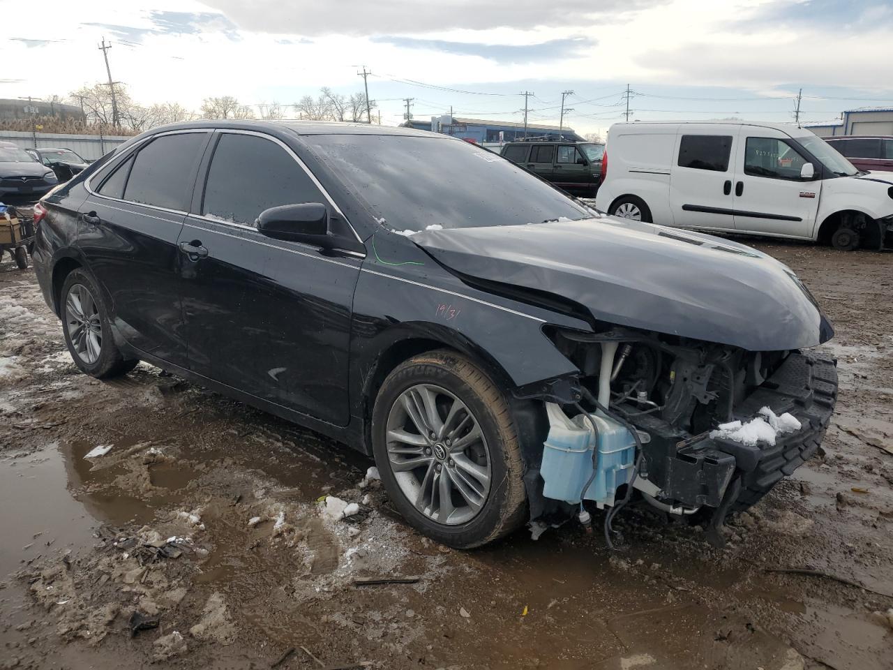 2016 TOYOTA CAMRY