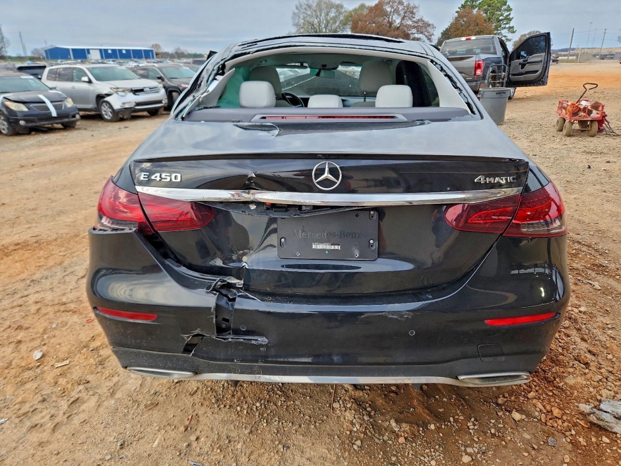 2022 MERCEDES-BENZ E-Class