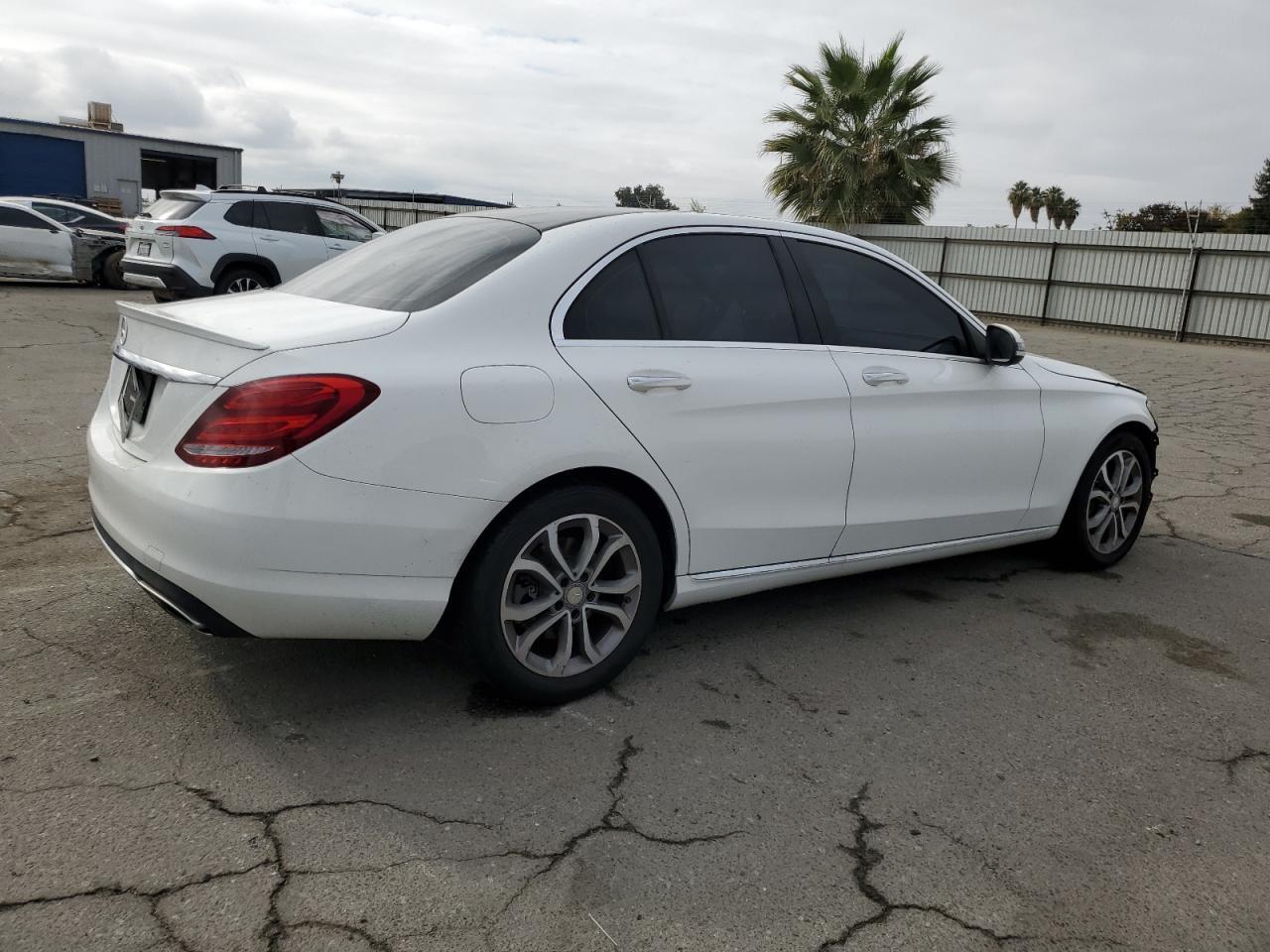 2016 MERCEDES-BENZ C-CLASS