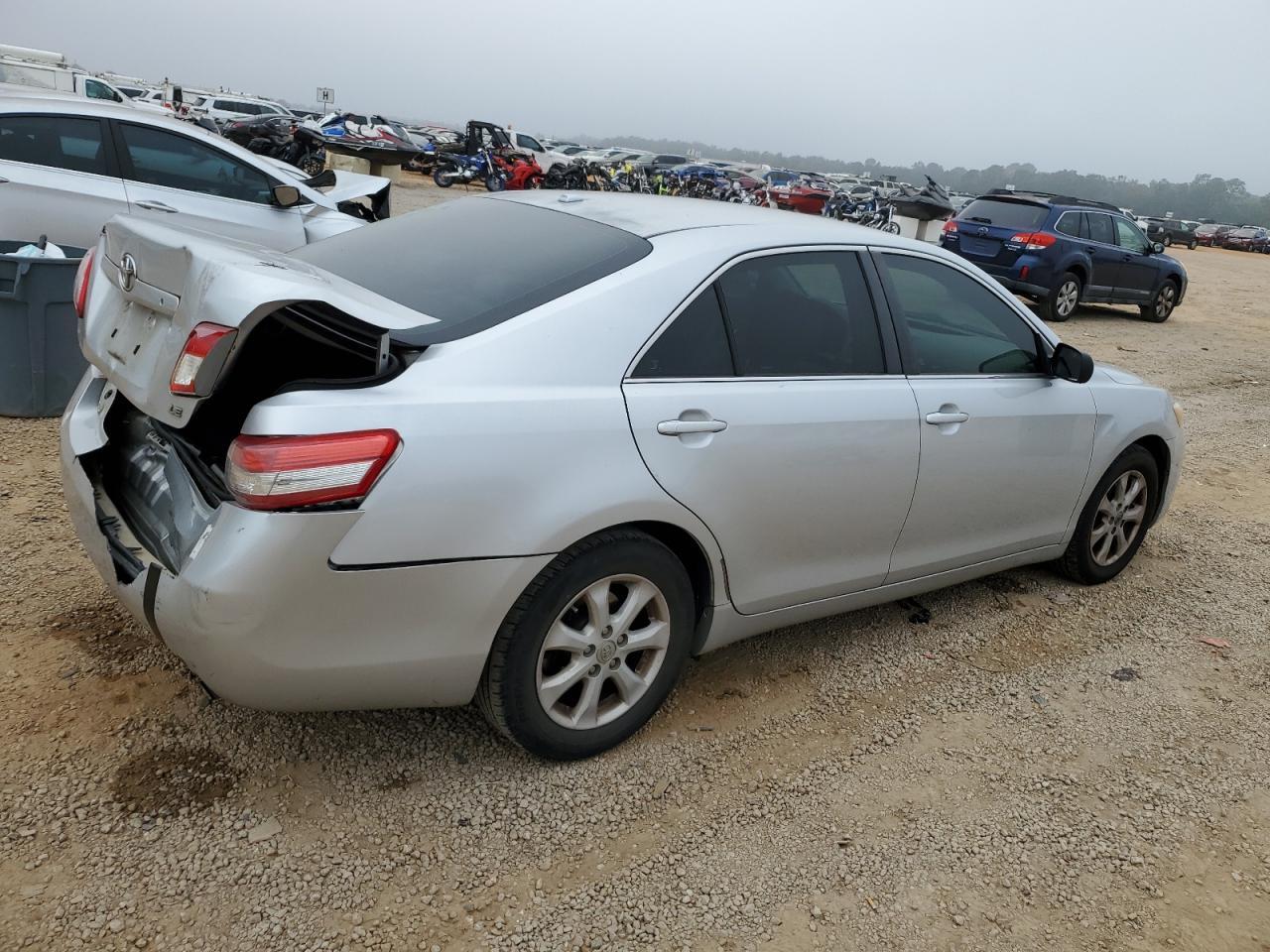 2011 TOYOTA CAMRY